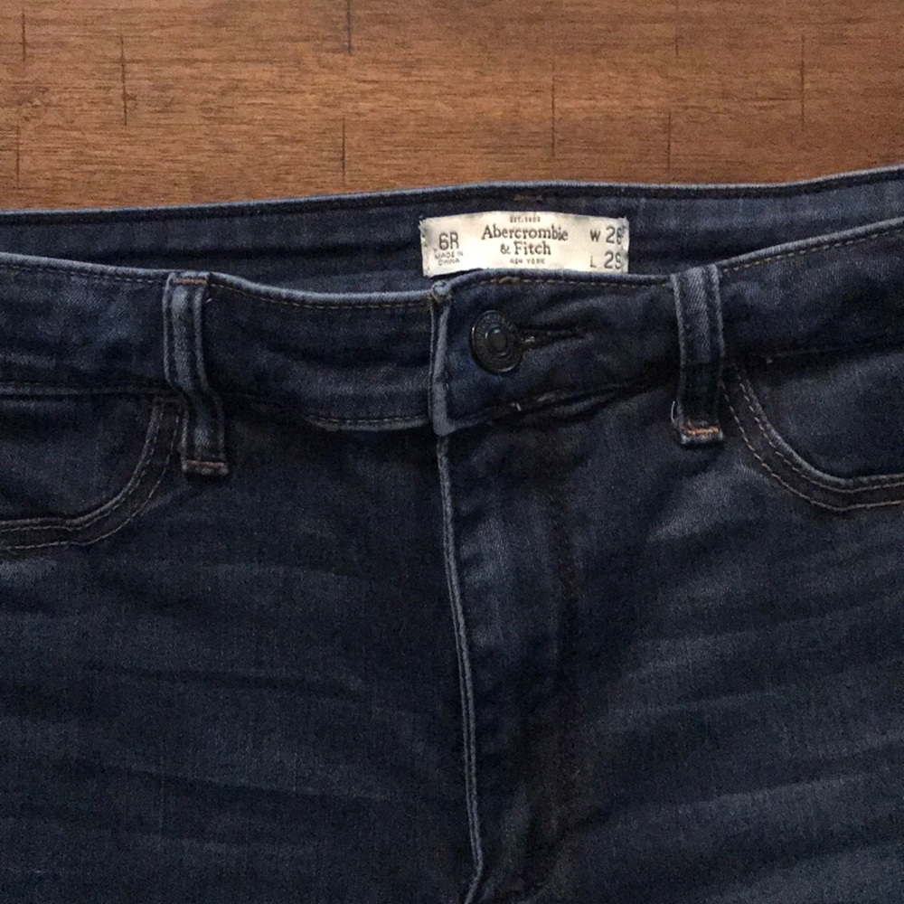 EUC Abercrombie & Fitch Skinny Jeans Size 6R - Picture 2 of 5